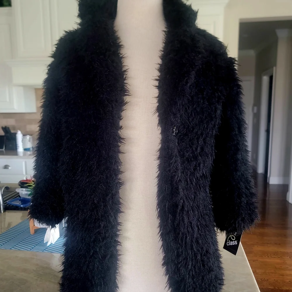 Art Class L(10-12) Girl's Long Faux Fur coat with pockets.($35)